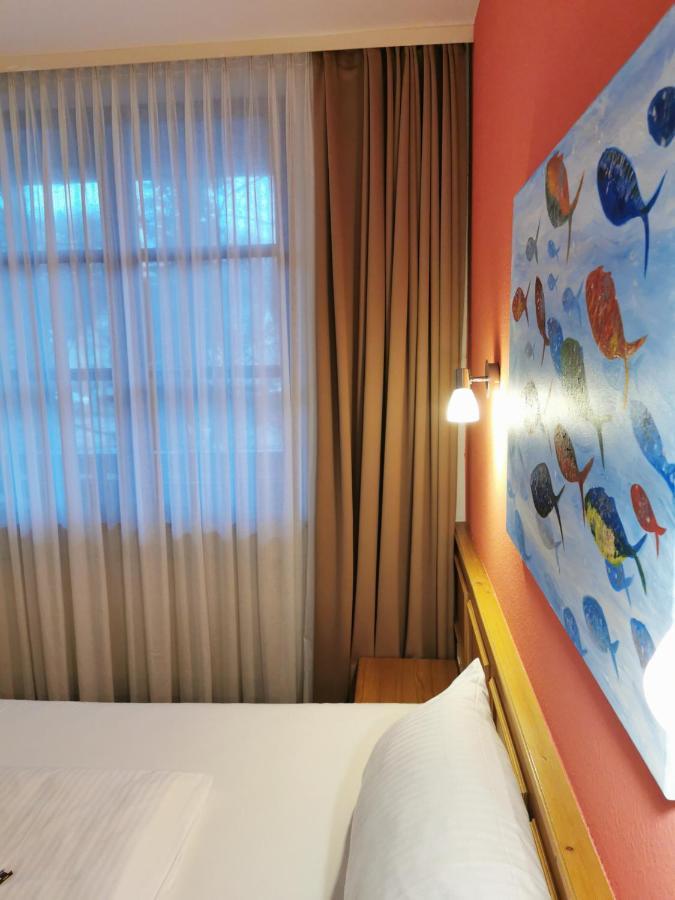 Landhotel Oelmuehle Mombris 外观 照片