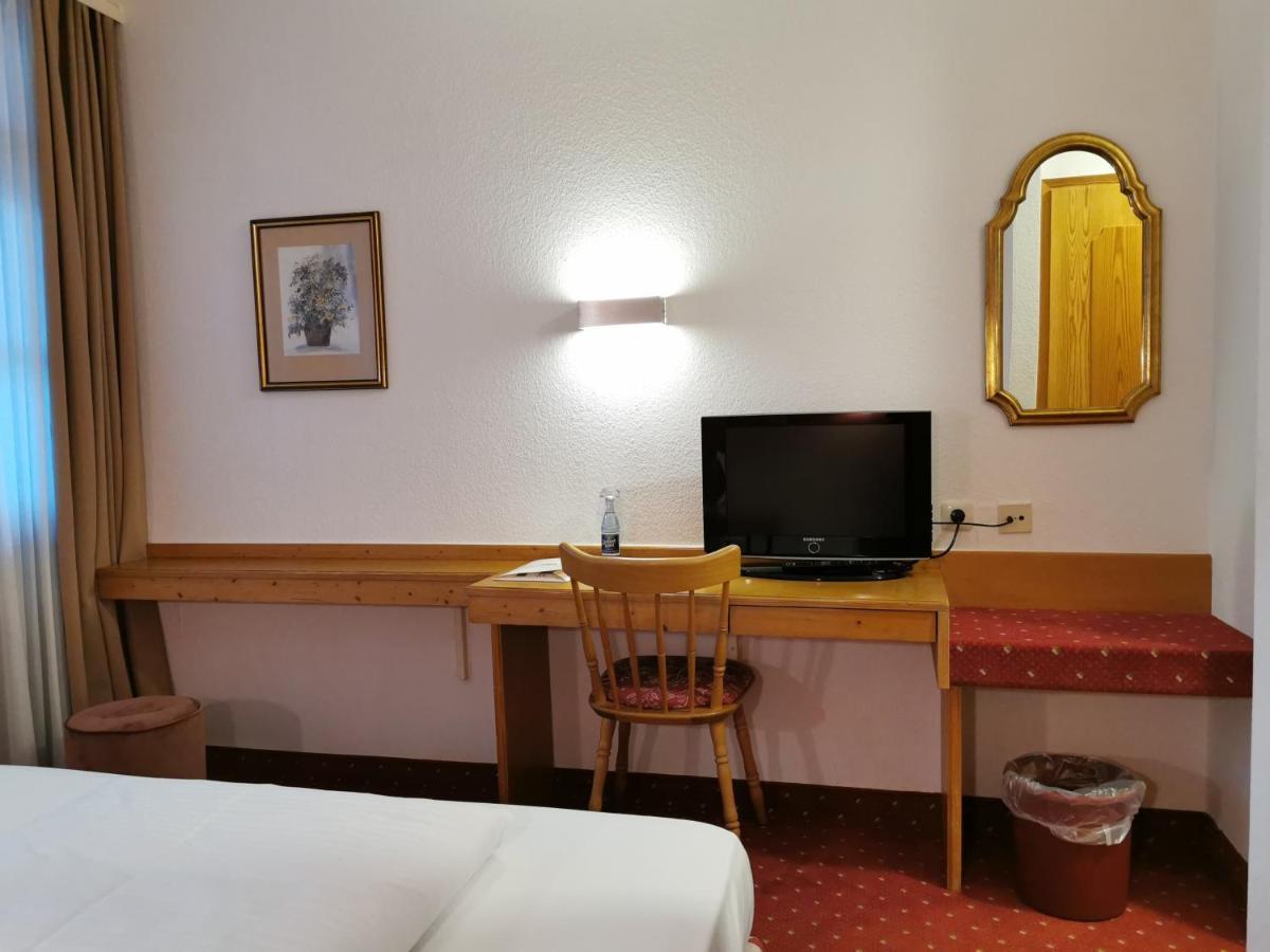 Landhotel Oelmuehle Mombris 外观 照片
