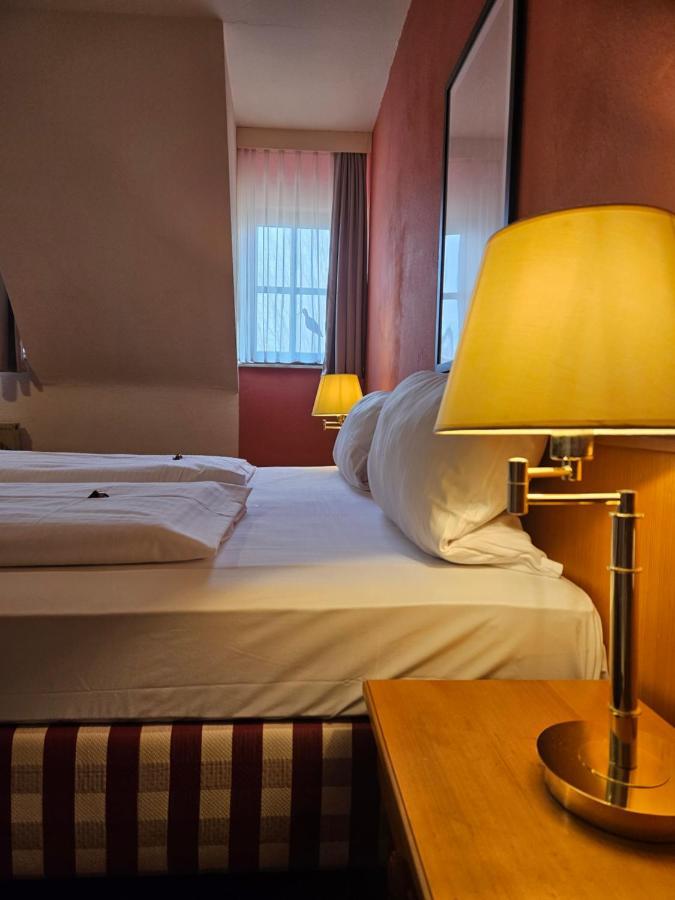 Landhotel Oelmuehle Mombris 外观 照片