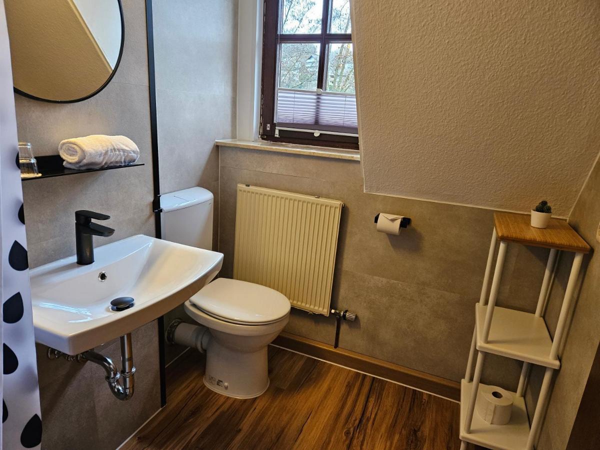 Landhotel Oelmuehle Mombris 外观 照片
