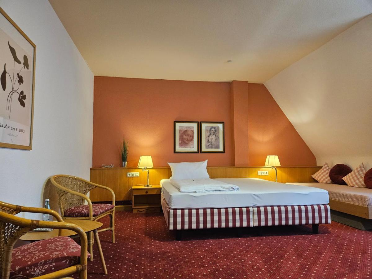 Landhotel Oelmuehle Mombris 外观 照片