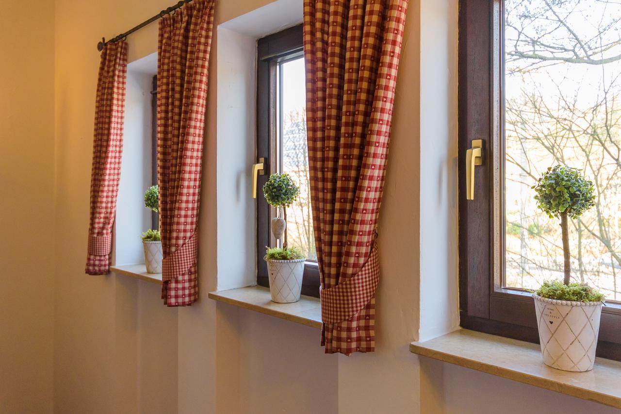 Landhotel Oelmuehle Mombris 外观 照片